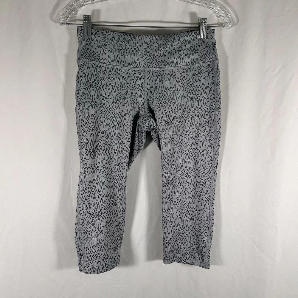 Nike Running Leggings Women's Small Grey Cropped Dri Fit Drawstring Pockets